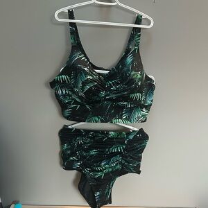 Torrid high waisted bikini - size 4 D/DD